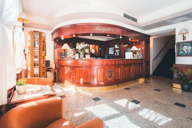 ホテル カールトン