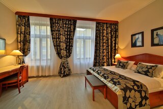 ホテル カールトン