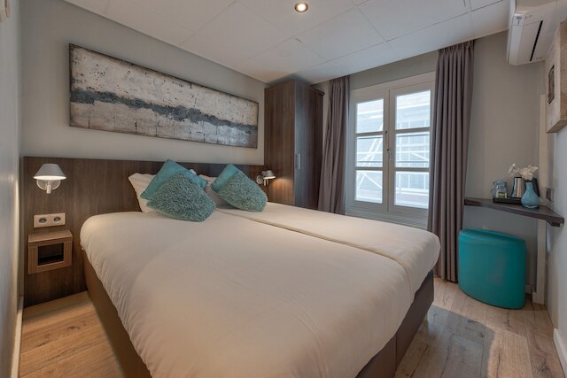 ホテルダムスクエア