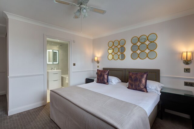 コリンガム サービスド アパートメンツ