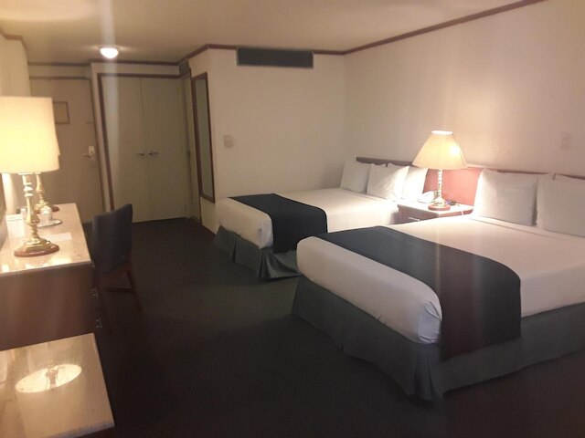 ブリストル ホテル