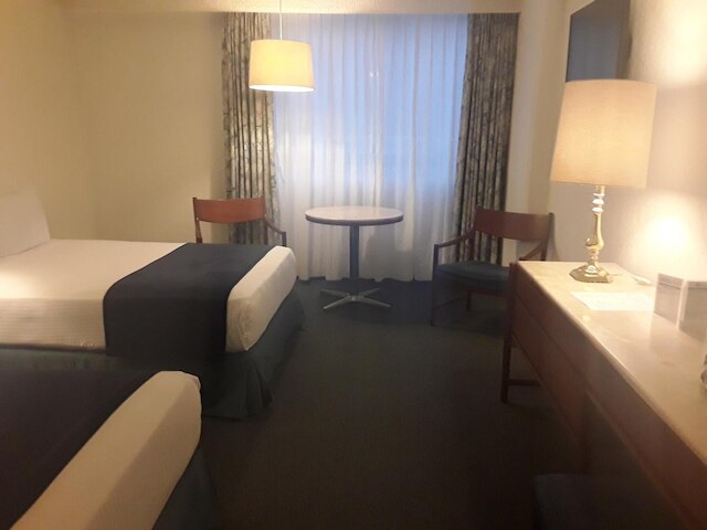 ブリストル ホテル