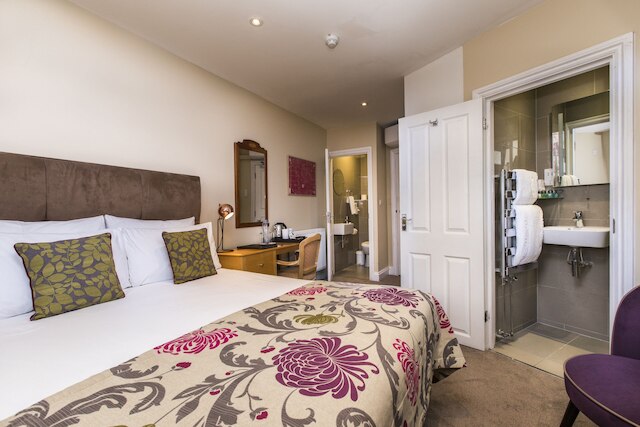 ザ ウィンダミア ホテル、ロンドン