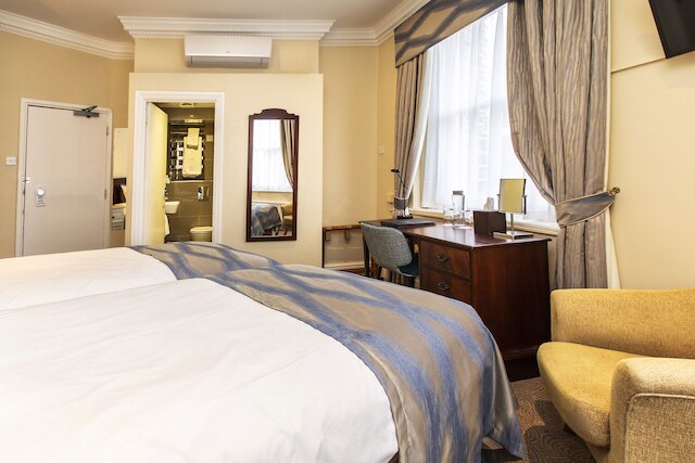 ザ ウィンダミア ホテル、ロンドン