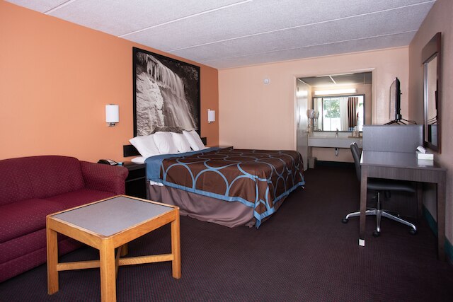 スーパー 8 バイ ウィンダム ブラック マウンテン