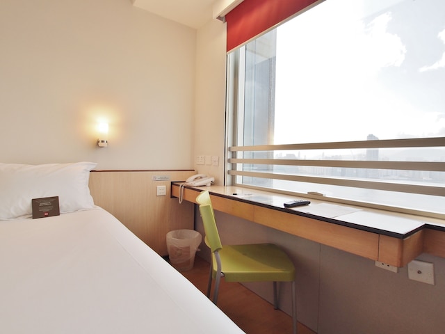 イビス香港ノース ポイント (香港宜必思北角酒店)