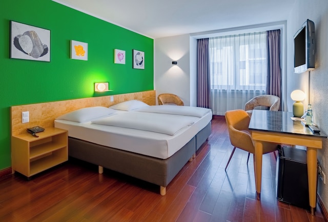 ラグス ホテル デュッセルドルフ