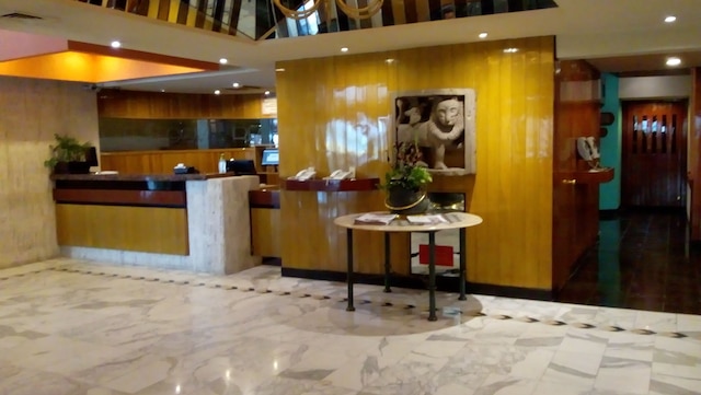 セゴビア リージェンシー ホテル