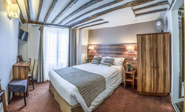 シャブロル オペラ