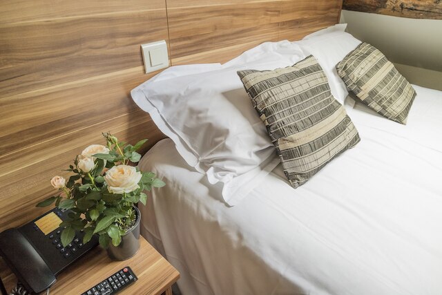 シャブロル オペラ