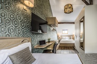 シャブロル オペラ