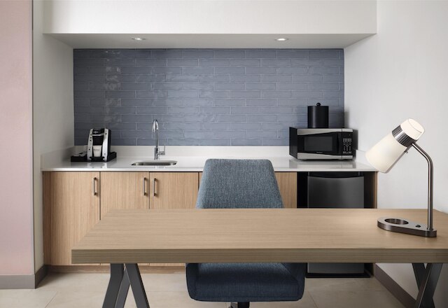 ヒルトン ガーデン イン タンパ イースト / ブランドン