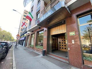 モキンバ ホテルズ サンタ アンブロエウス