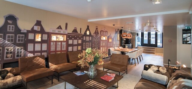 ホテル コルネリス