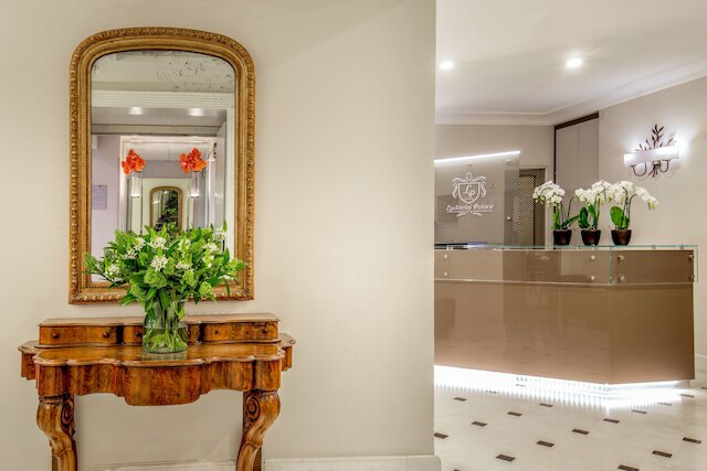 ホテル ルドヴィージ パレス