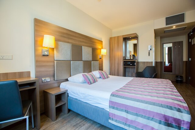 オゾ ホテルズ コーディアル アムステルダム