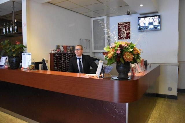 オゾ ホテルズ コーディアル アムステルダム