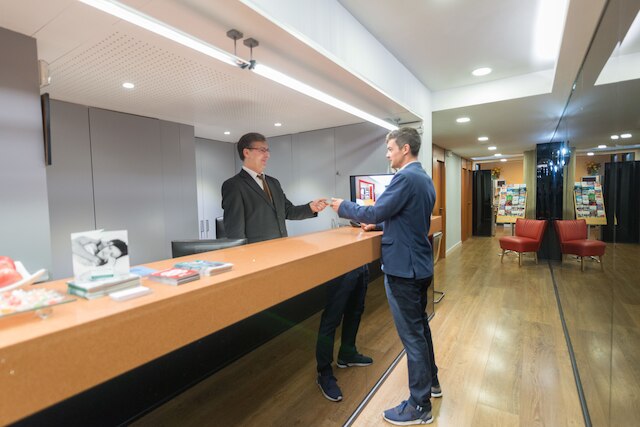 セネター バルセロナ アパートメンツ