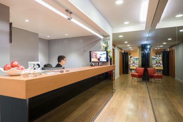 セネター バルセロナ アパートメンツ