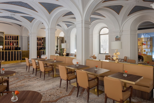 メゾンローマ ピアッツァ・ディ・スパーニャ | UNAエスペリエンゼ