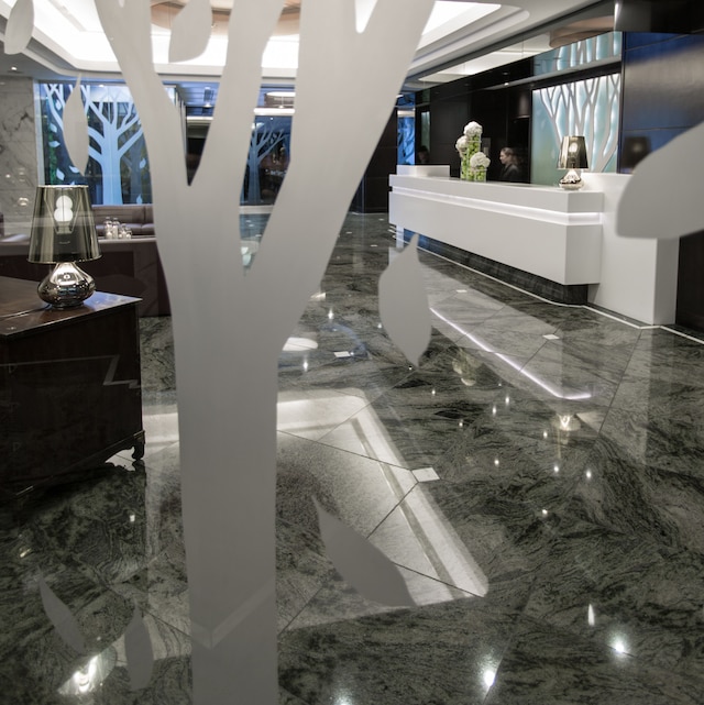 スタンフォード ヒルビュー ホテル