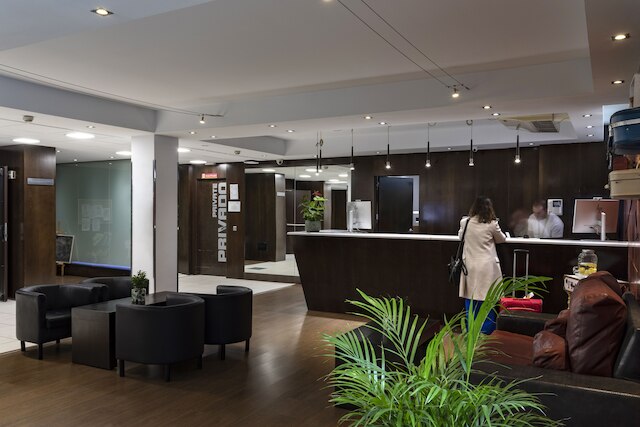 プチ パレス アルトゥロ ソリア