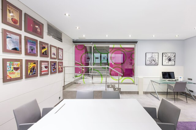 ホテル アイビス スタイル マドリッド プラド