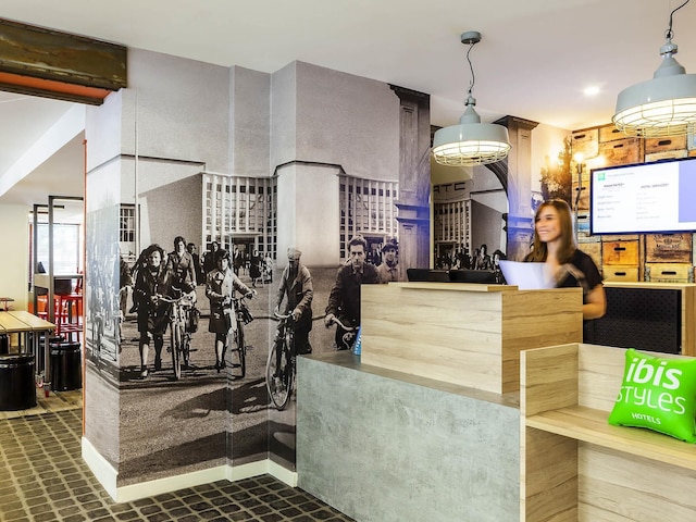 イビス スタイルズ パリ メリー ドゥ クリシー