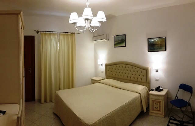 ホテル ラ ペルラ