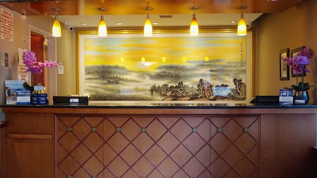 ベストウェスタン クイーンズ コート ホテル