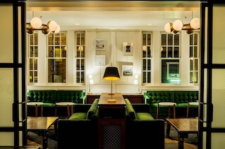 ACME ホテル カンパニー