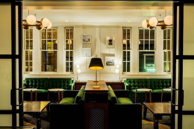 ACME ホテル カンパニー