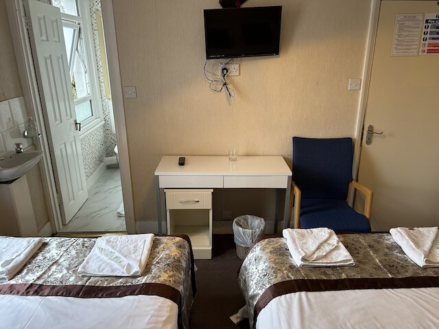 ホテル アールズ コート