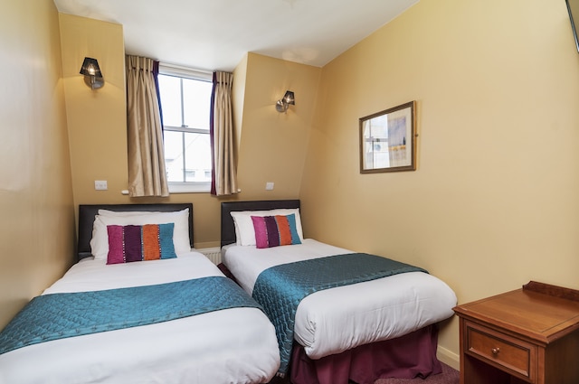 ザ クレイブン ホテル