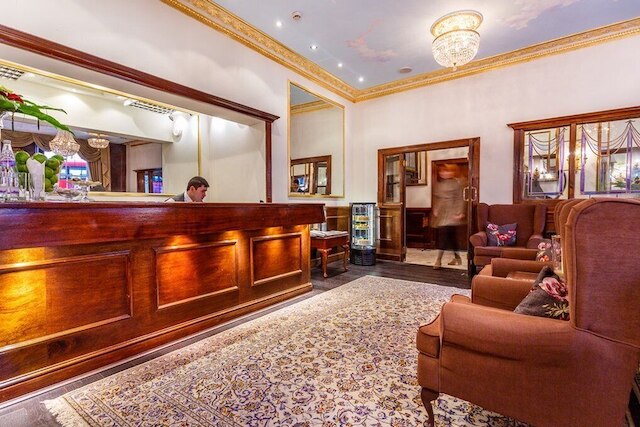 ロンドン エリザベス ホテル