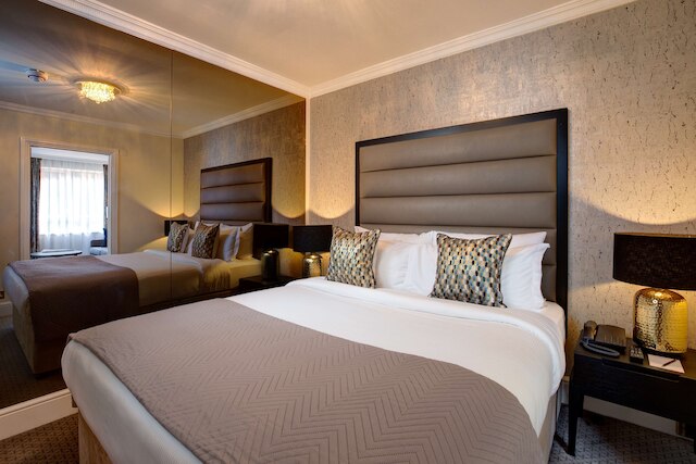 ザ ラスボーン ホテル、フィッツロビア