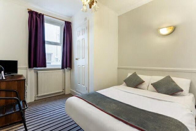 エンリコ ホテル