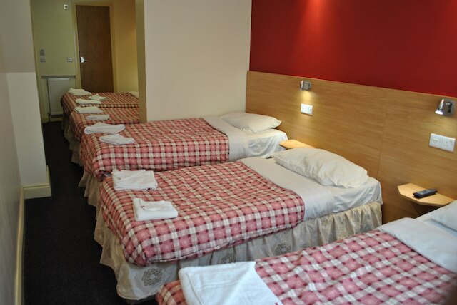 カールトン ホテル