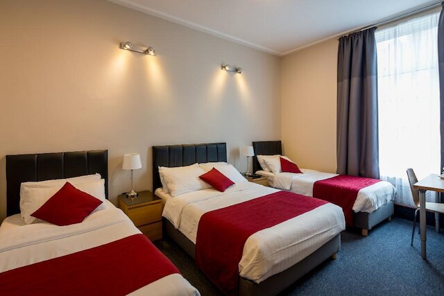 アドリア ホテル