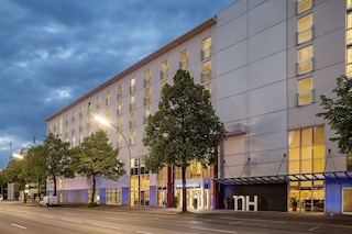 NH ハンブルク ホルナー レンバーン