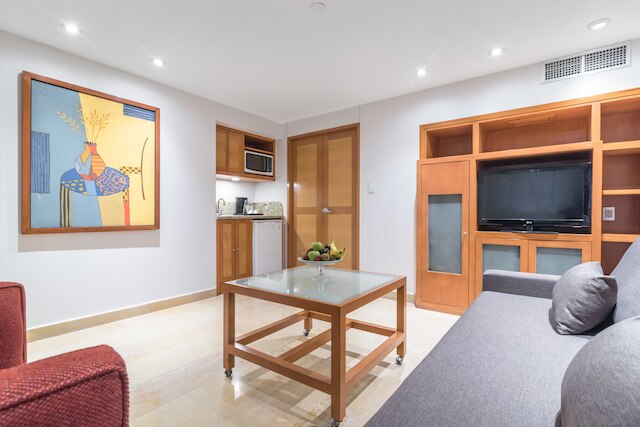 ユーロスターズ ソナ ロッサ スイーツ