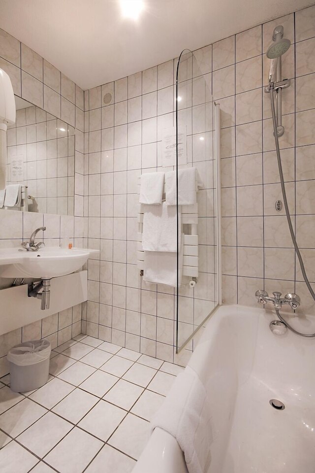 ホテル パックス オペラ