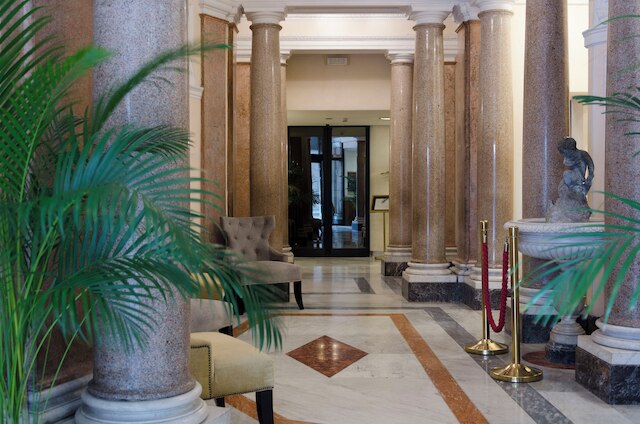 トライアーノ ホテル