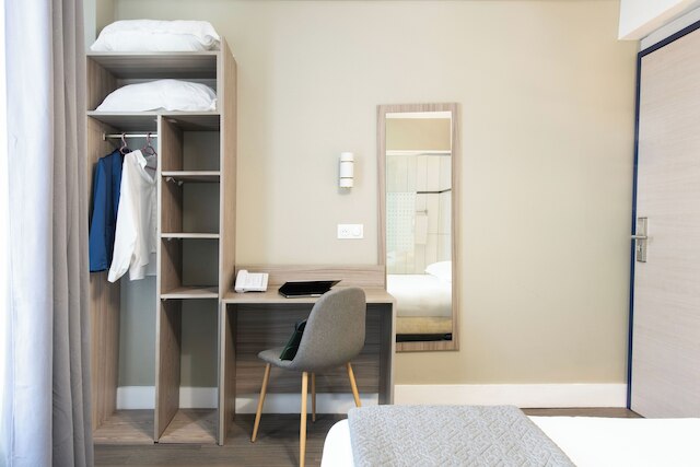 オテル アンバサダー