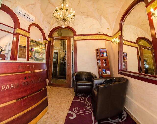 ホテル パリ ブリュッセル