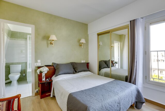 オテル デュ スクエア ダンヴェール