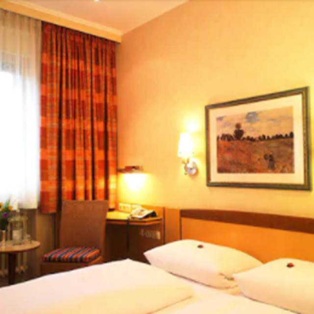 ホテル ハウザー