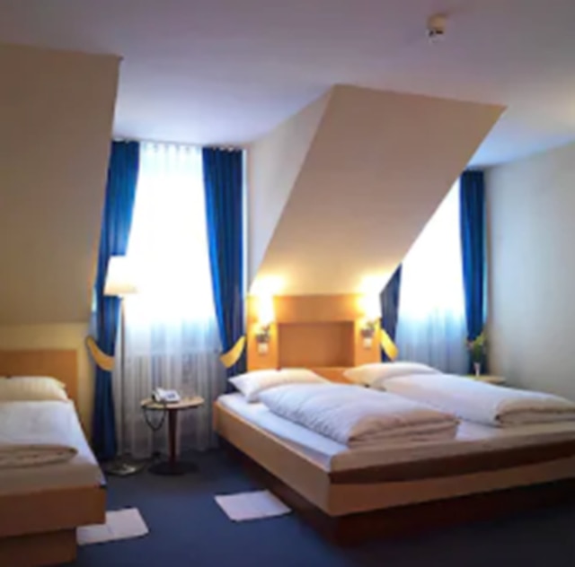 ホテル ハウザー