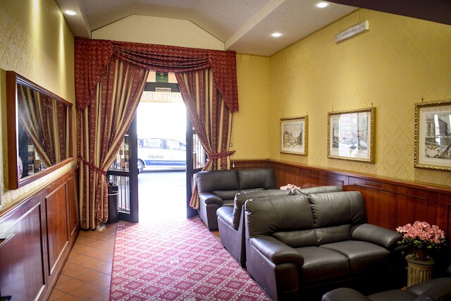 ホテル エマウス