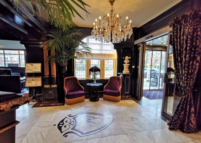 アポロファースト ブティック ホテル